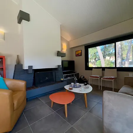 Superbe Maison 4 Chambres, Proche Plage, Au Calme, Avec Wifi - Fr-1-323-375