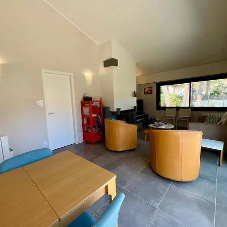 Superbe Maison 4 Chambres, Proche Plage, Au Calme, Avec Wifi - Fr-1-323-375 *