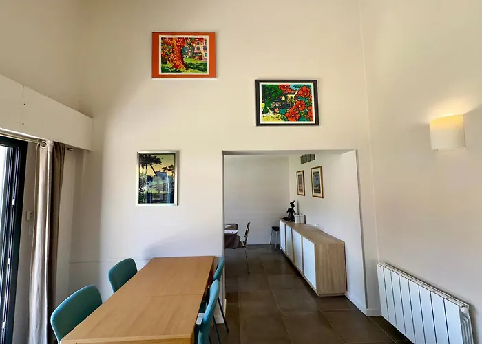 Superbe Maison 4 Chambres, Proche Plage, Au Calme, Avec Wifi - Fr-1-323-375