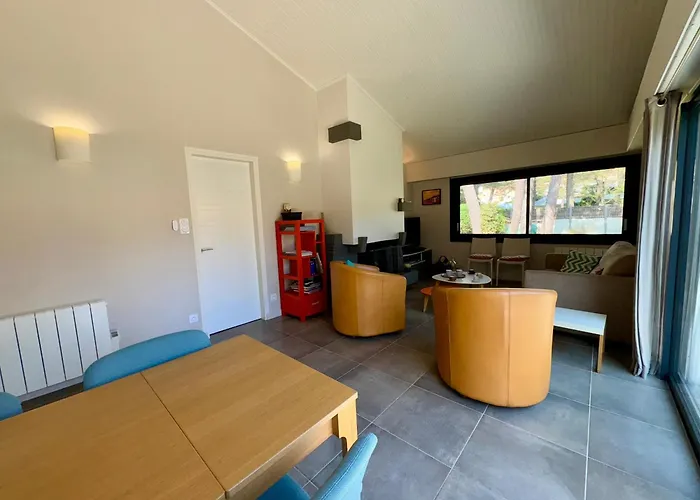 Superbe Maison 4 Chambres, Proche Plage, Au Calme, Avec Wifi - Fr-1-323-375 *